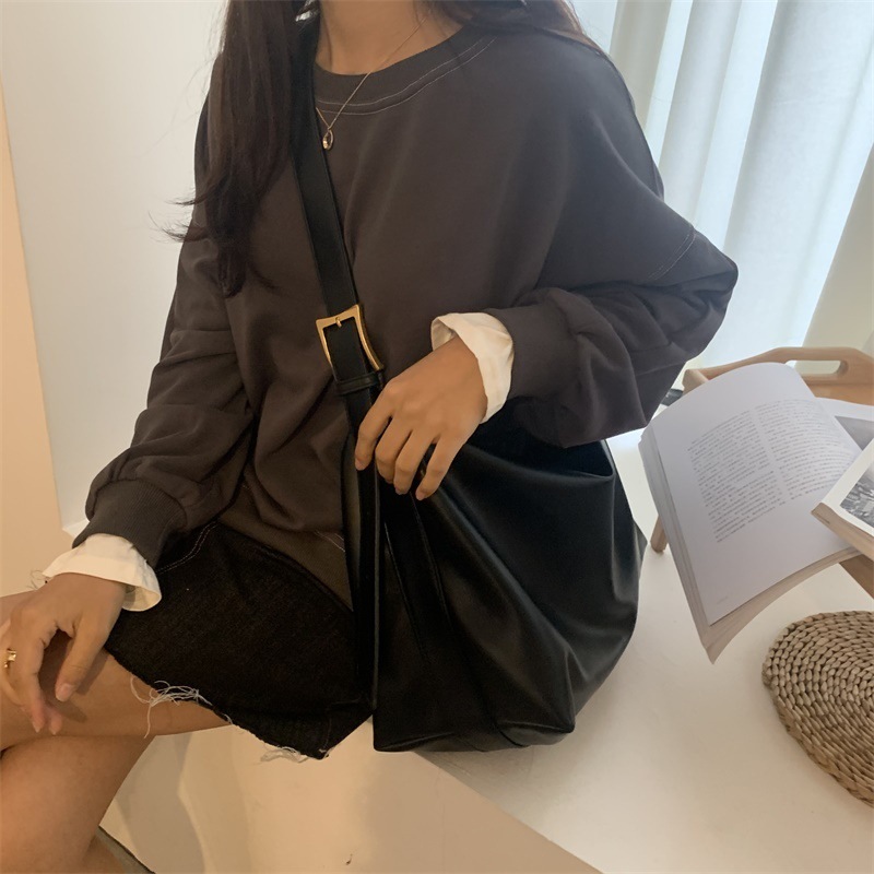 null Shoulder Bag