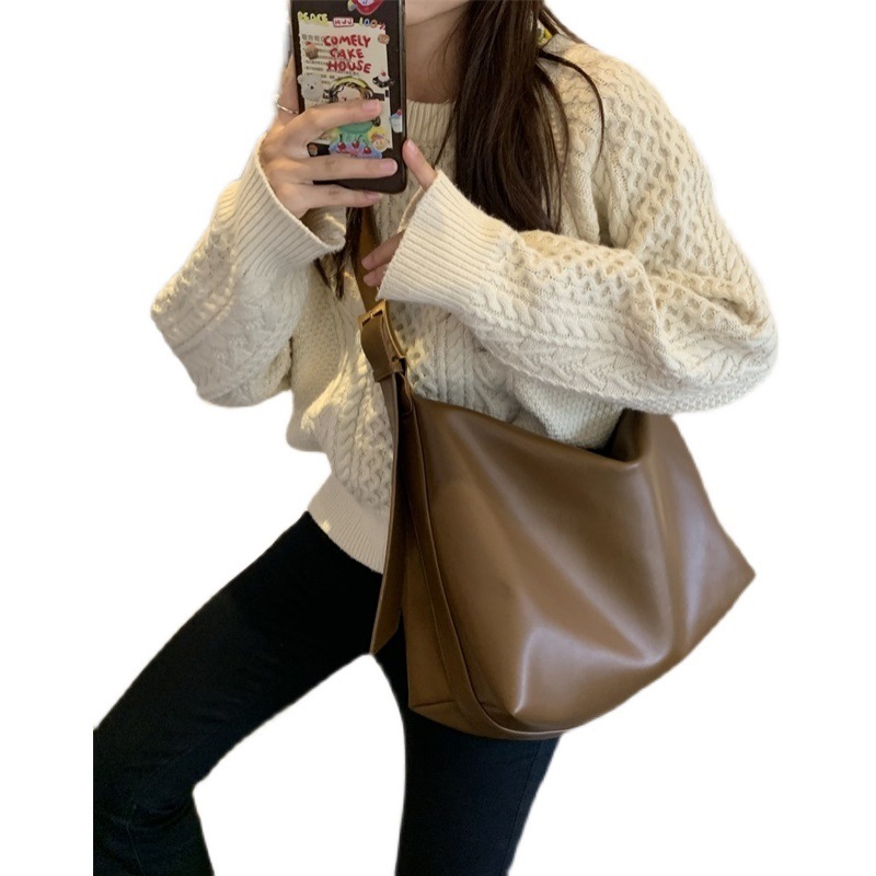 null Shoulder Bag
