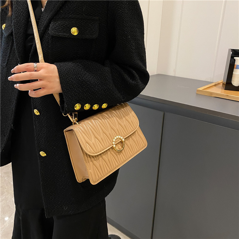 null Shoulder Bag
