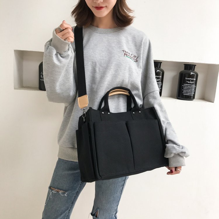 null Shoulder Bag