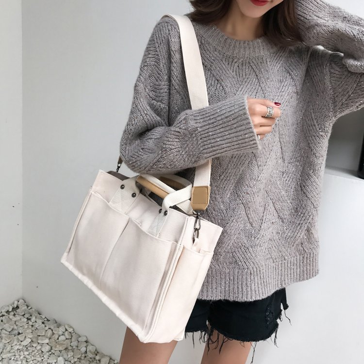 null Shoulder Bag