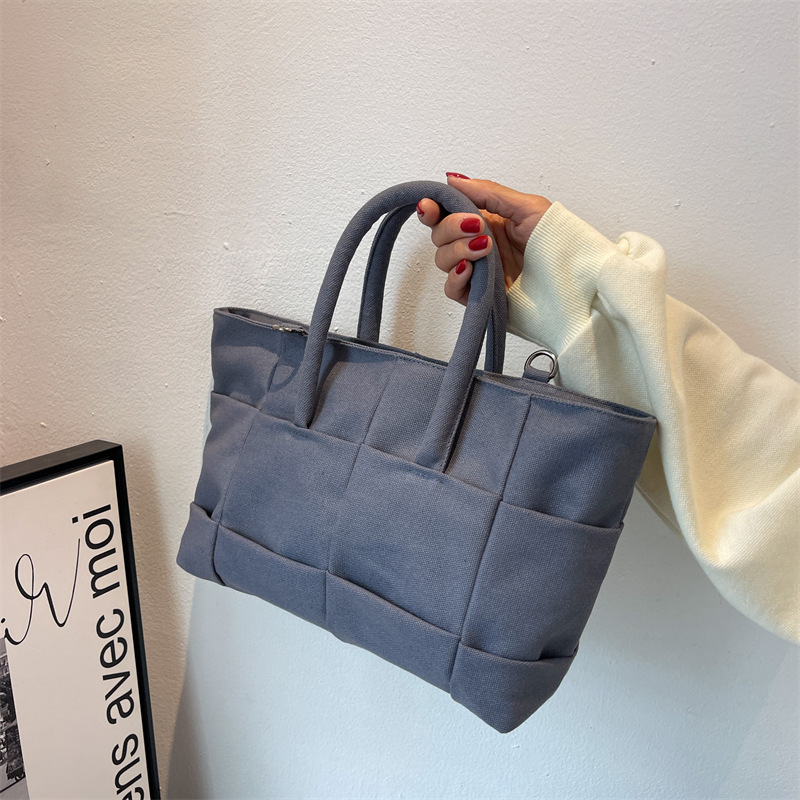 null Shoulder Bag