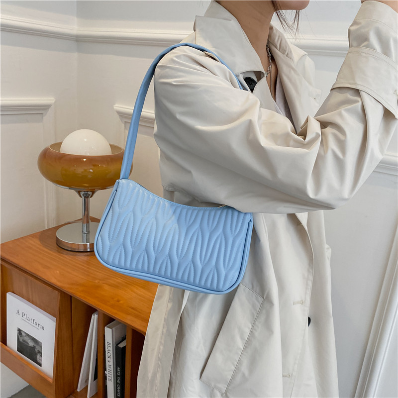 null Shoulder Bag