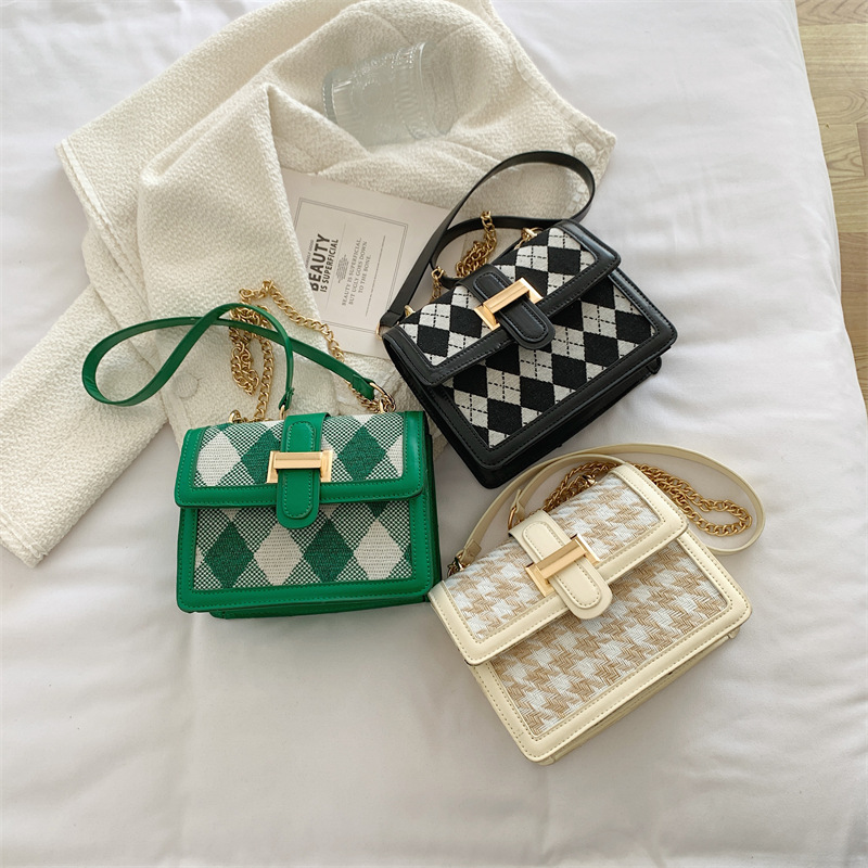 null Shoulder Bag