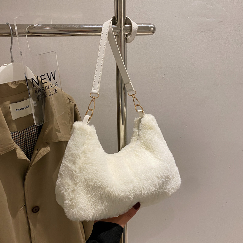 null Shoulder Bag