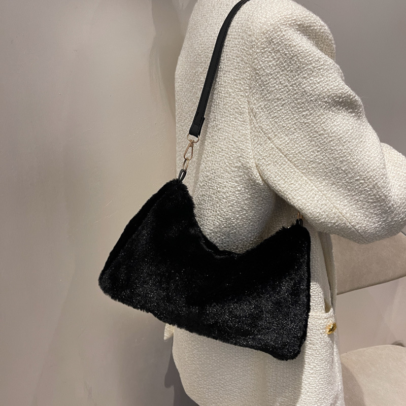 null Shoulder Bag