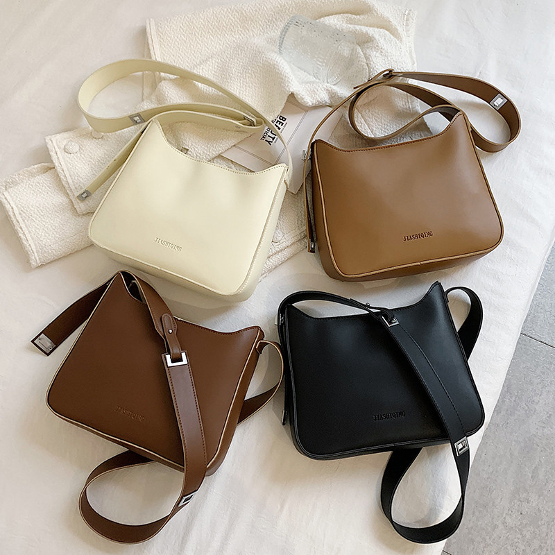 null Shoulder Bag