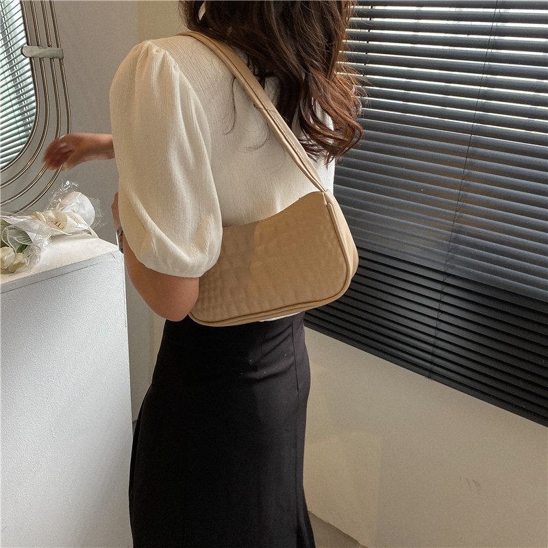 null Shoulder Bag