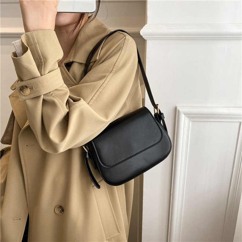 null Shoulder Bag