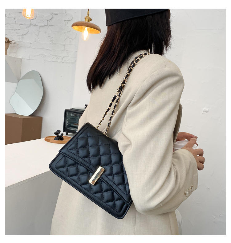null Shoulder Bag