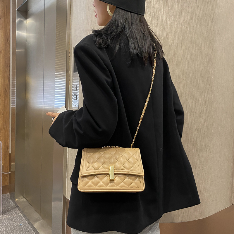 null Shoulder Bag