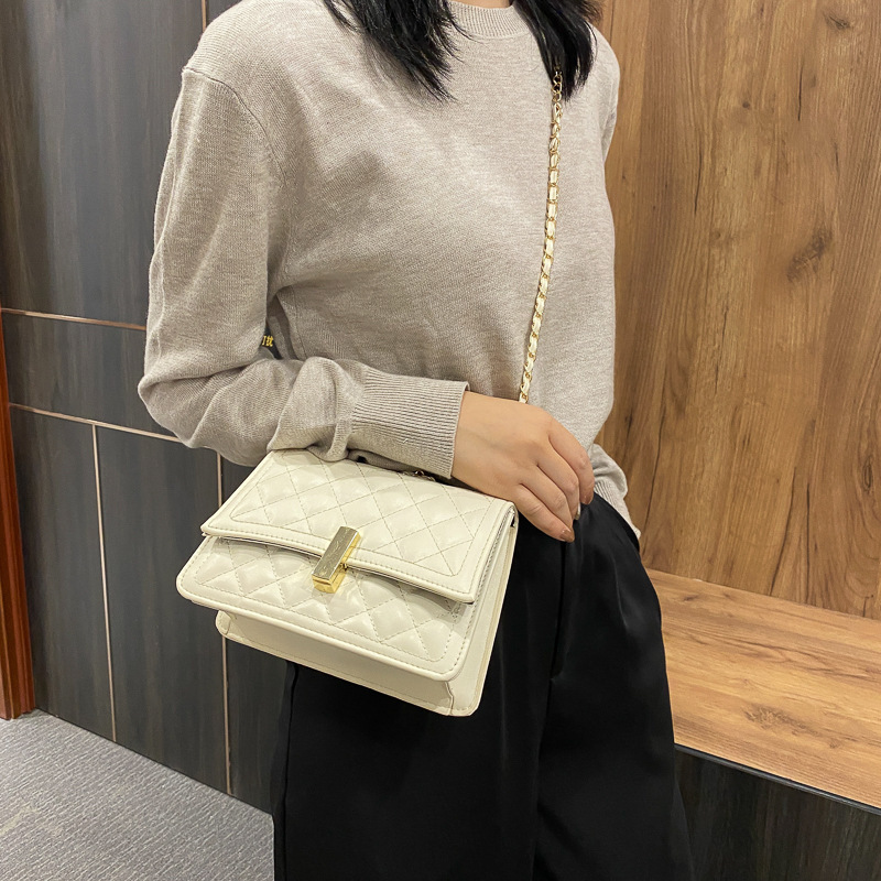 null Shoulder Bag