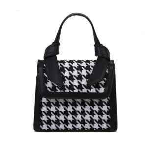 null Shoulder Bag