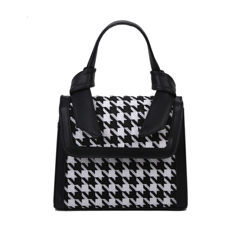 null Shoulder Bag