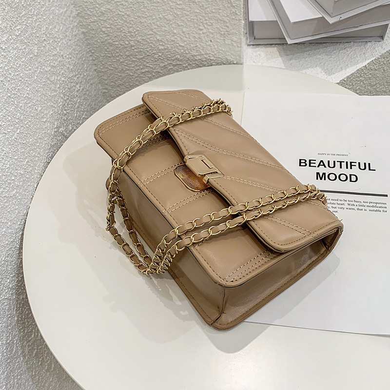 null Shoulder Bag