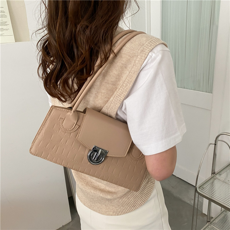 null Shoulder Bag