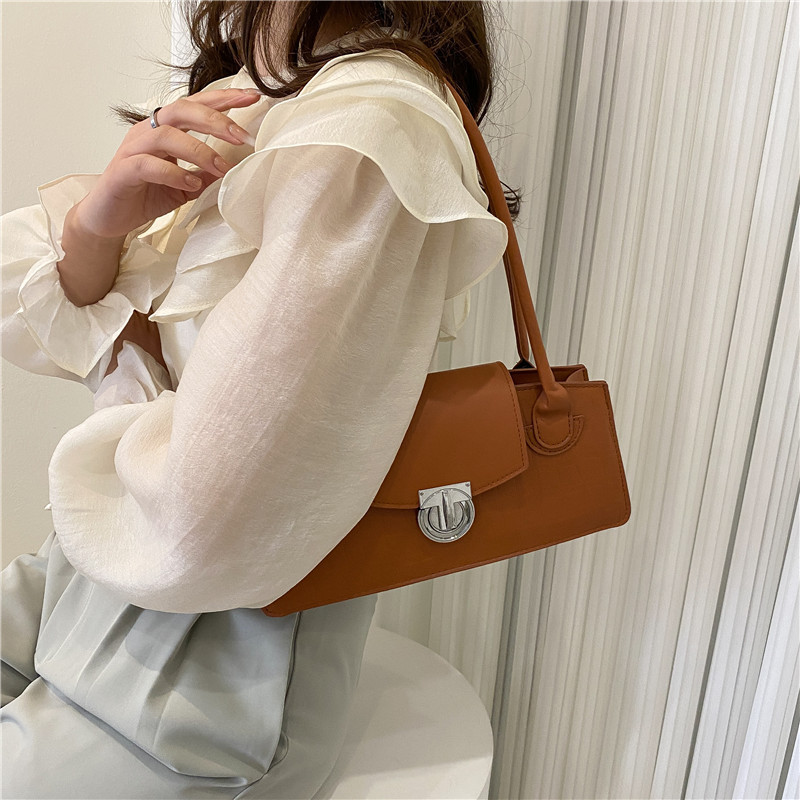 null Shoulder Bag