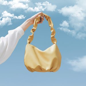 null Shoulder Bag