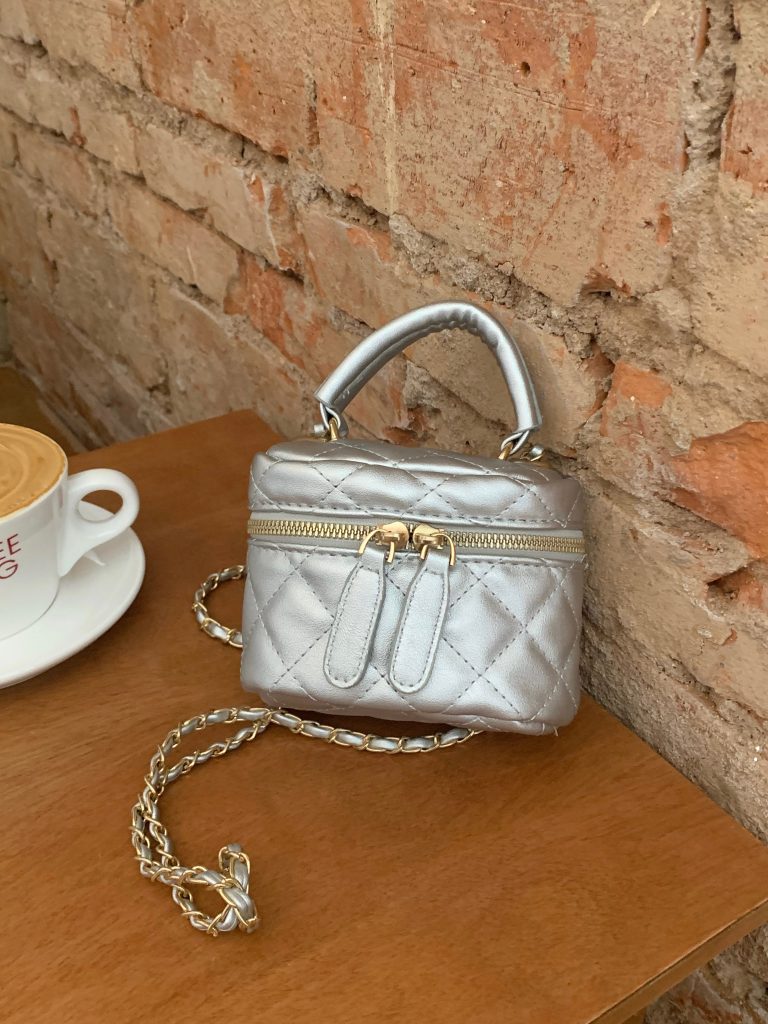 null Handbag