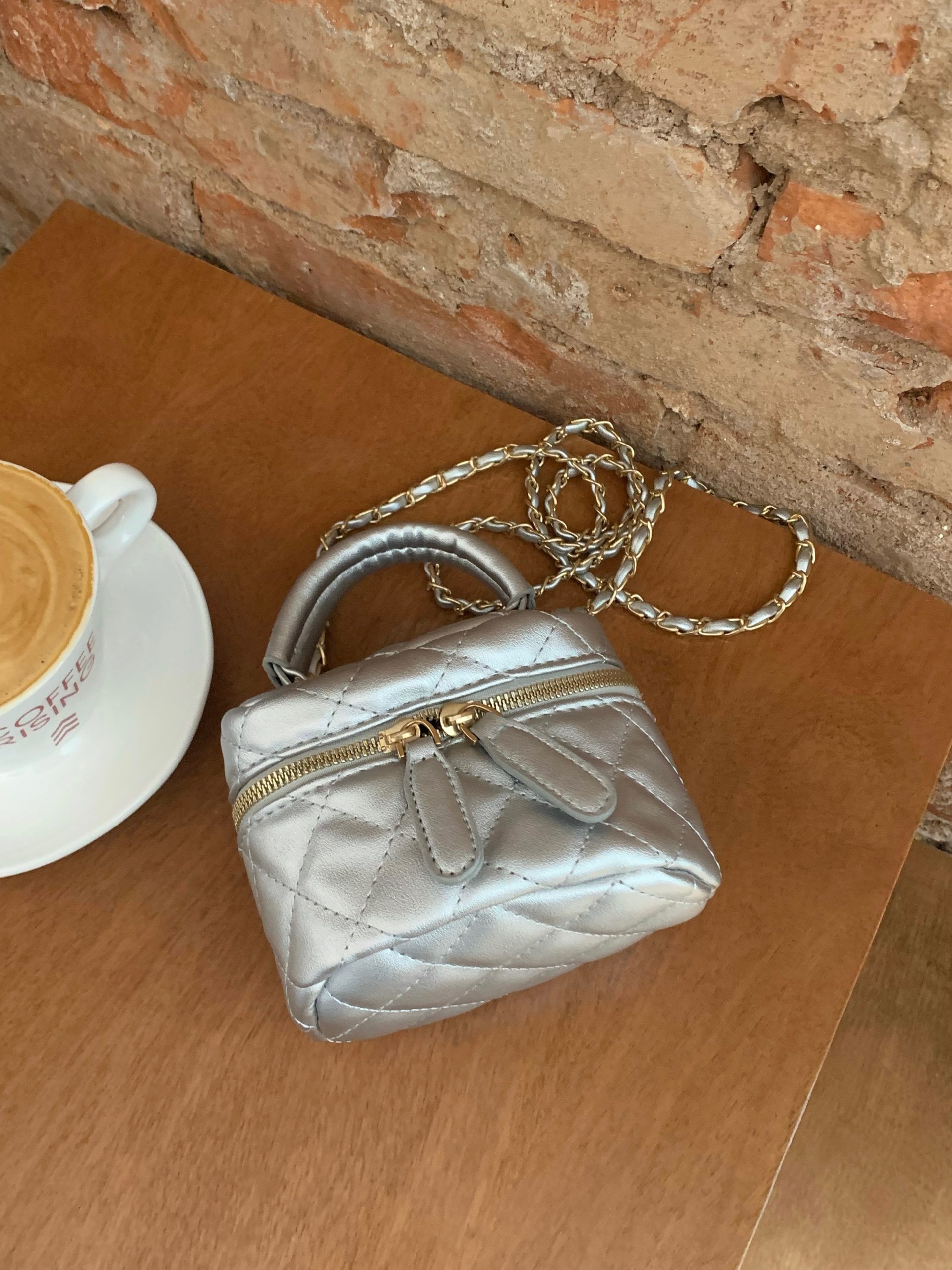 null Handbag