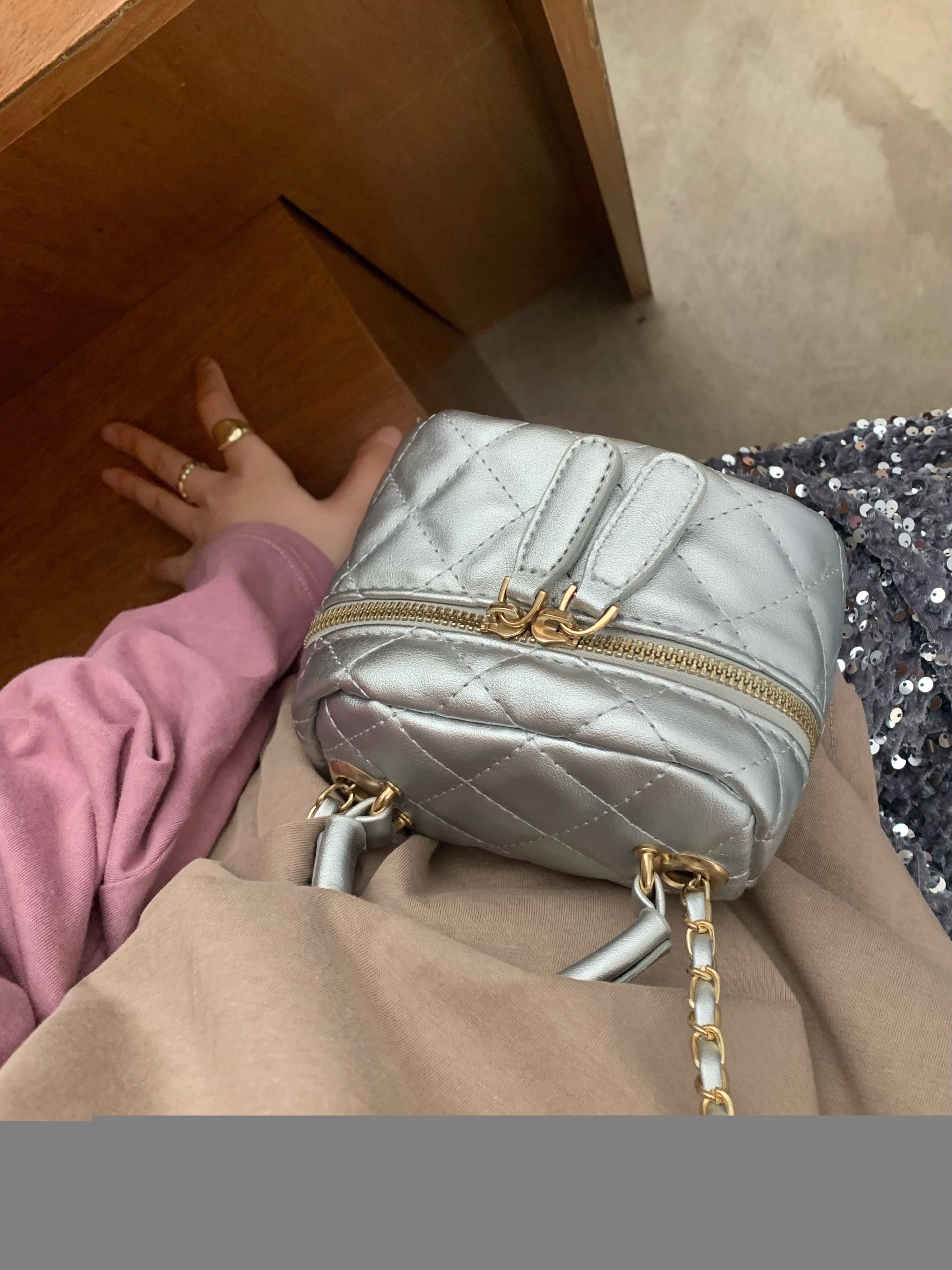null Handbag