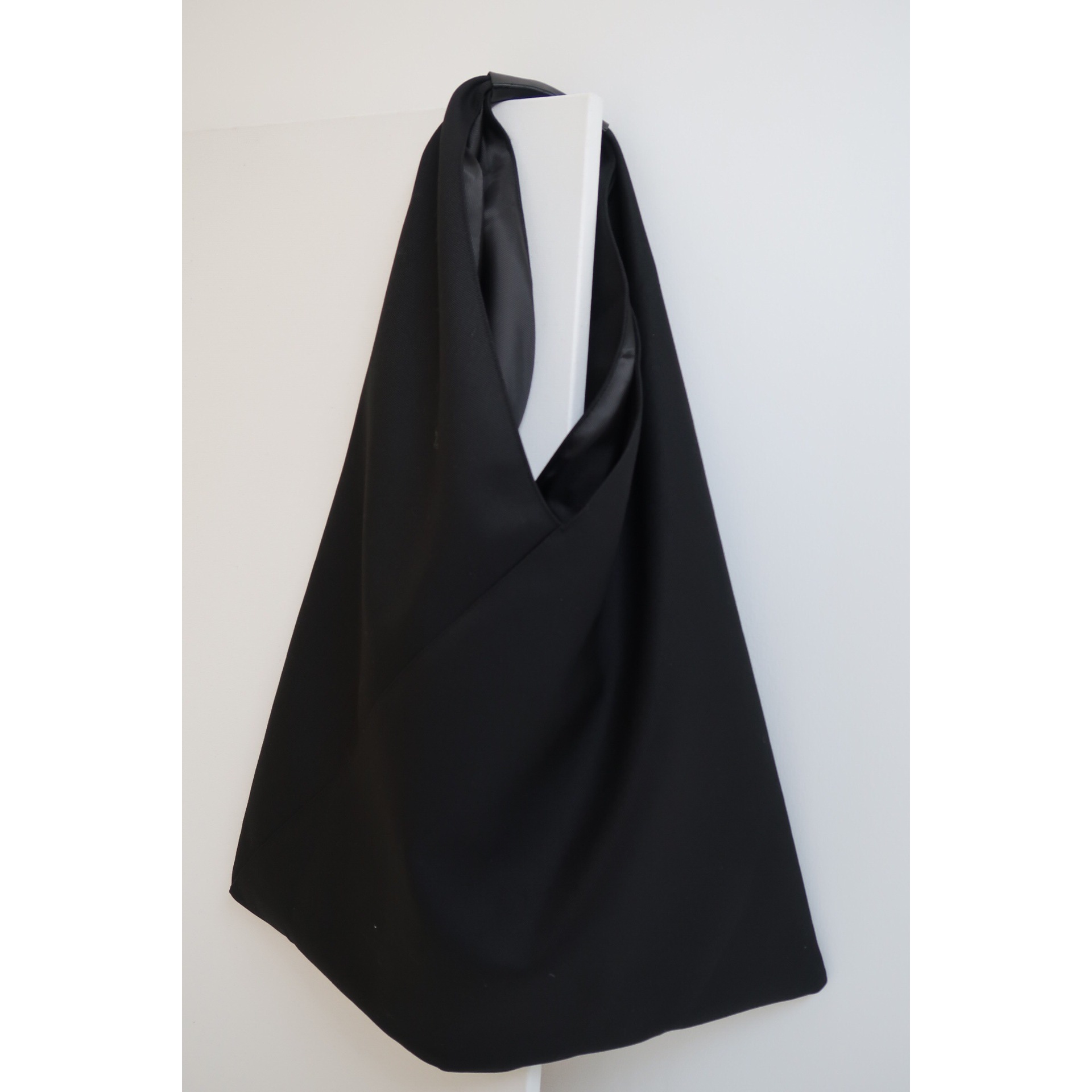 null Shoulder Bag