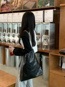 null Handbag