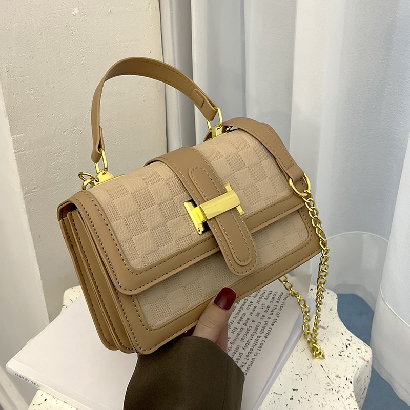 null Shoulder Bag