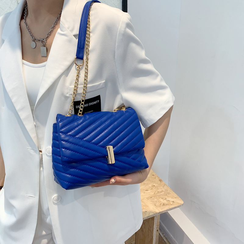 null Shoulder Bag