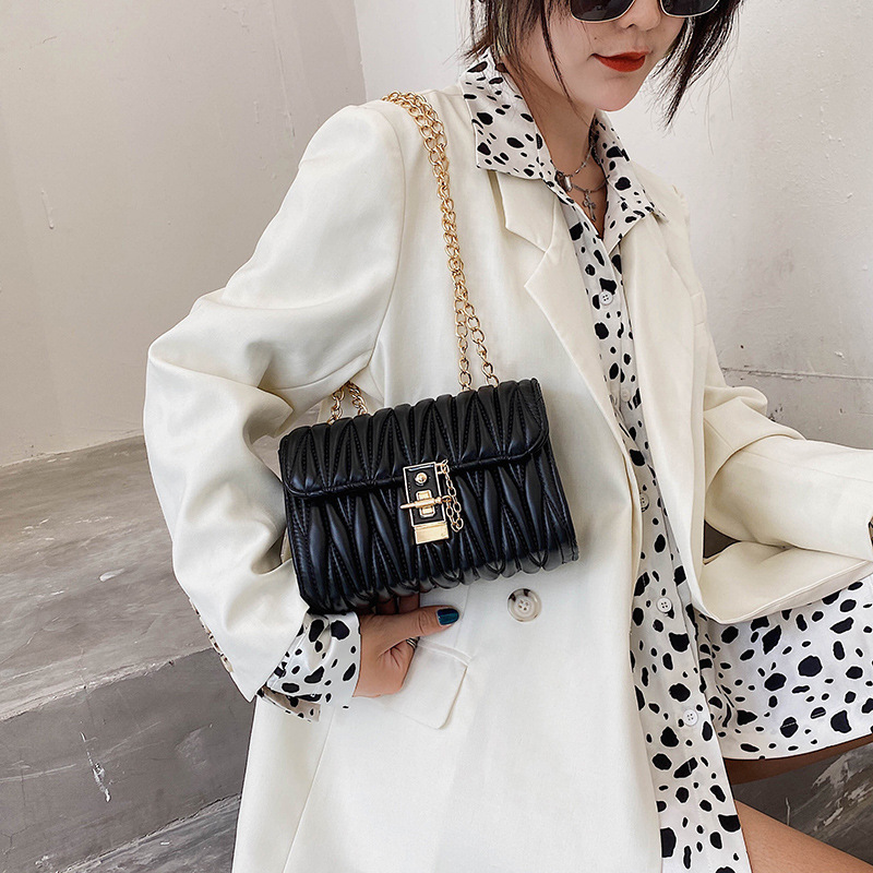 null Shoulder Bag