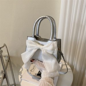 null Shoulder Bag