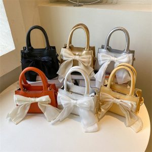 null Shoulder Bag