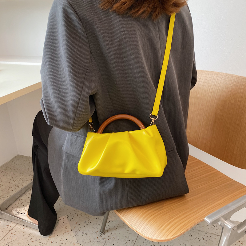null Shoulder Bag