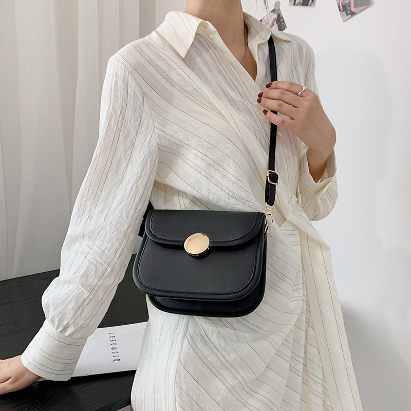 null Shoulder Bag