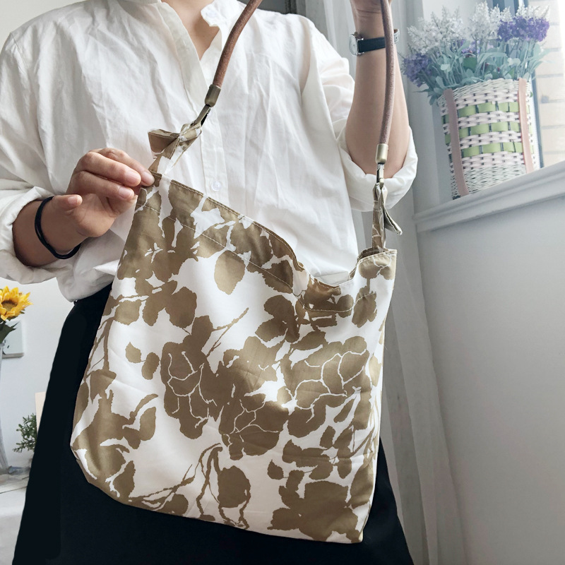 null Handbag
