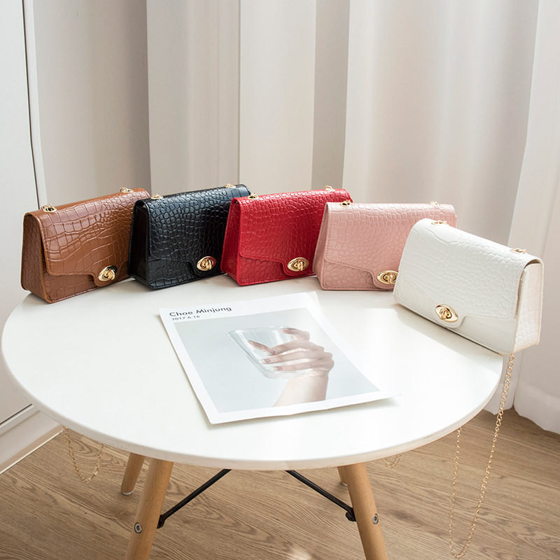null Shoulder Bag