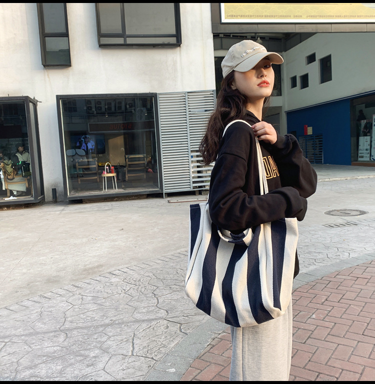 null Tote Bag