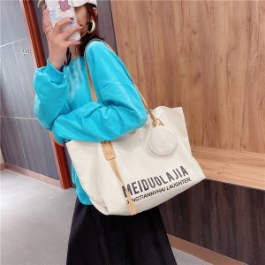 null Shoulder Bag
