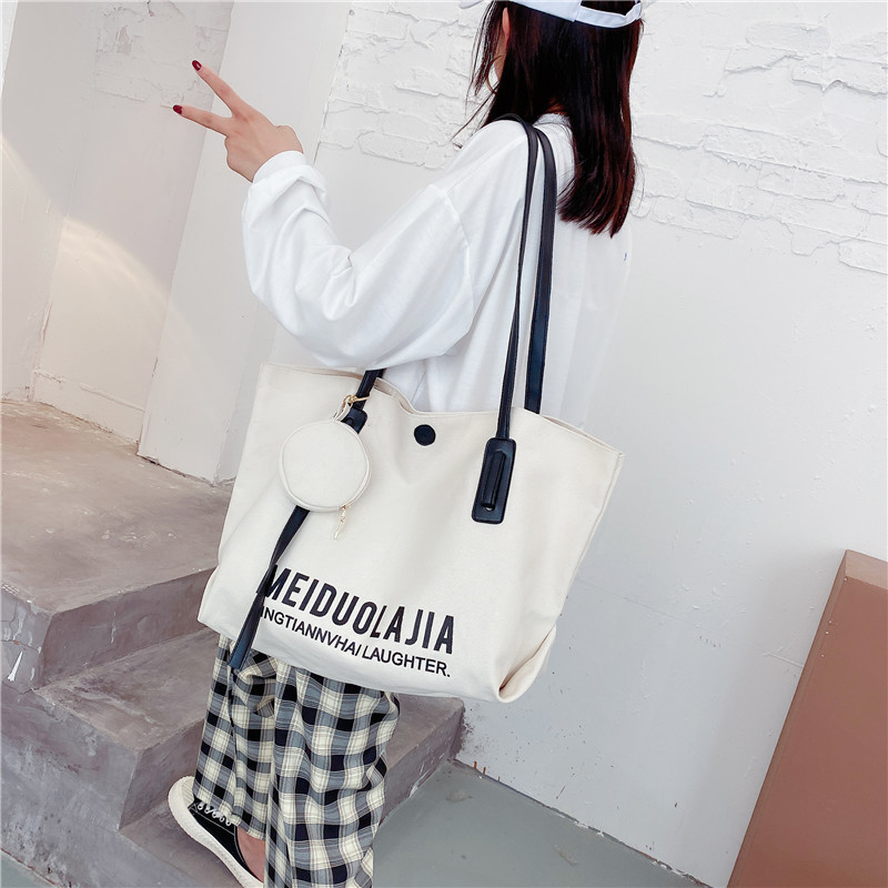 null Shoulder Bag