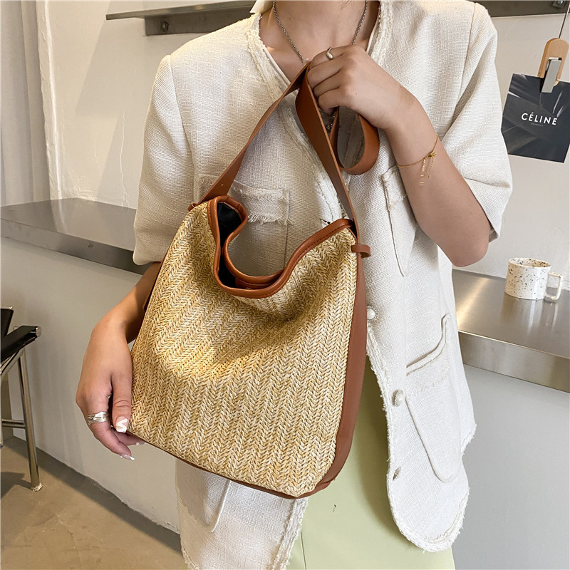 null Shoulder Bag