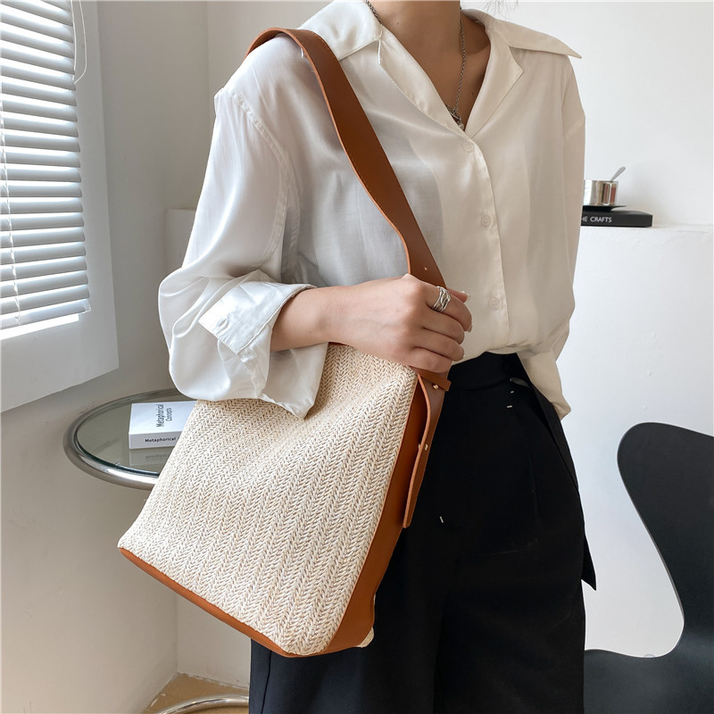 null Shoulder Bag