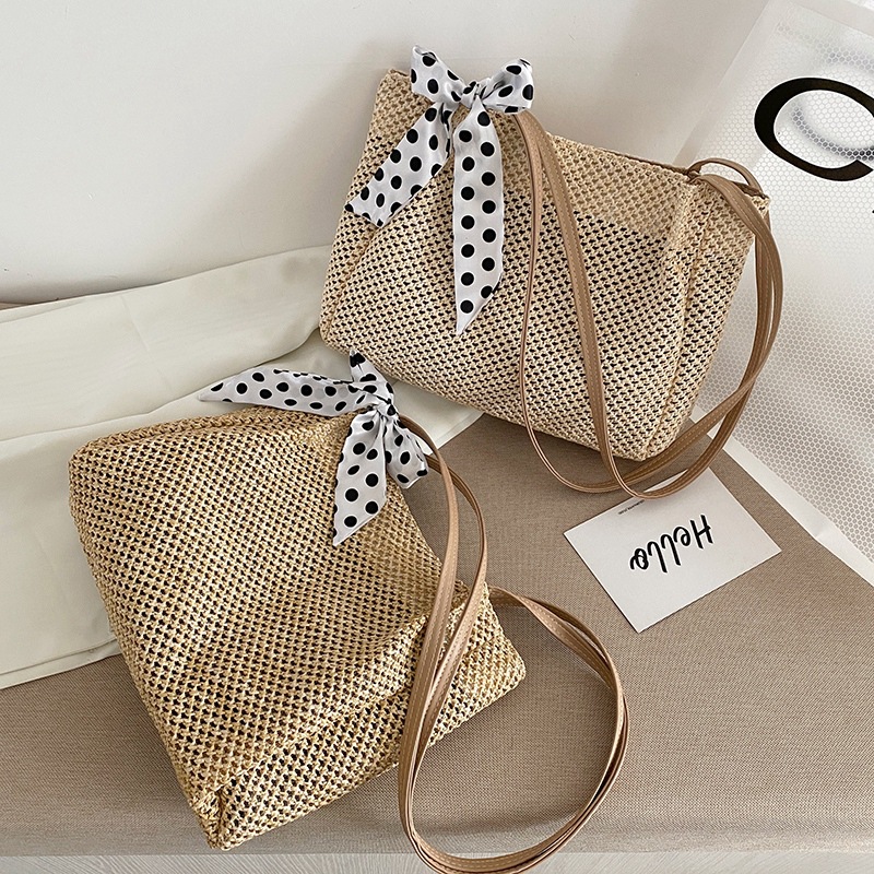 null Shoulder Bag