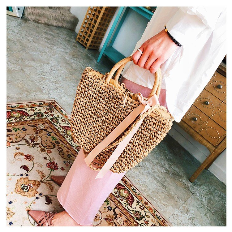 null Shoulder Bag