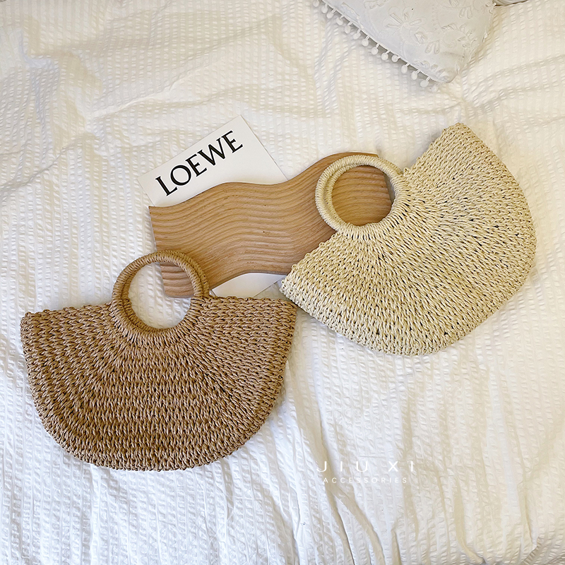 null Handbag in Beige
