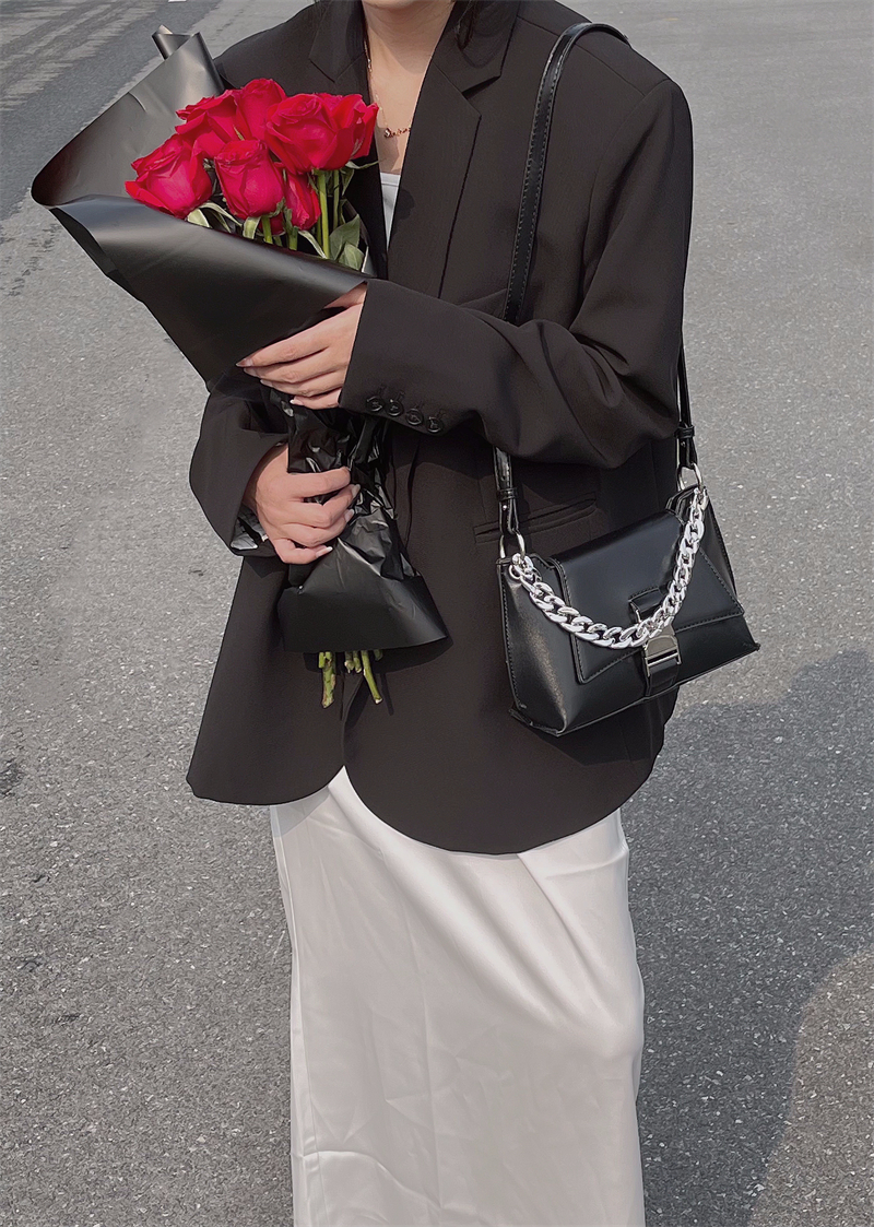 null Shoulder Bag
