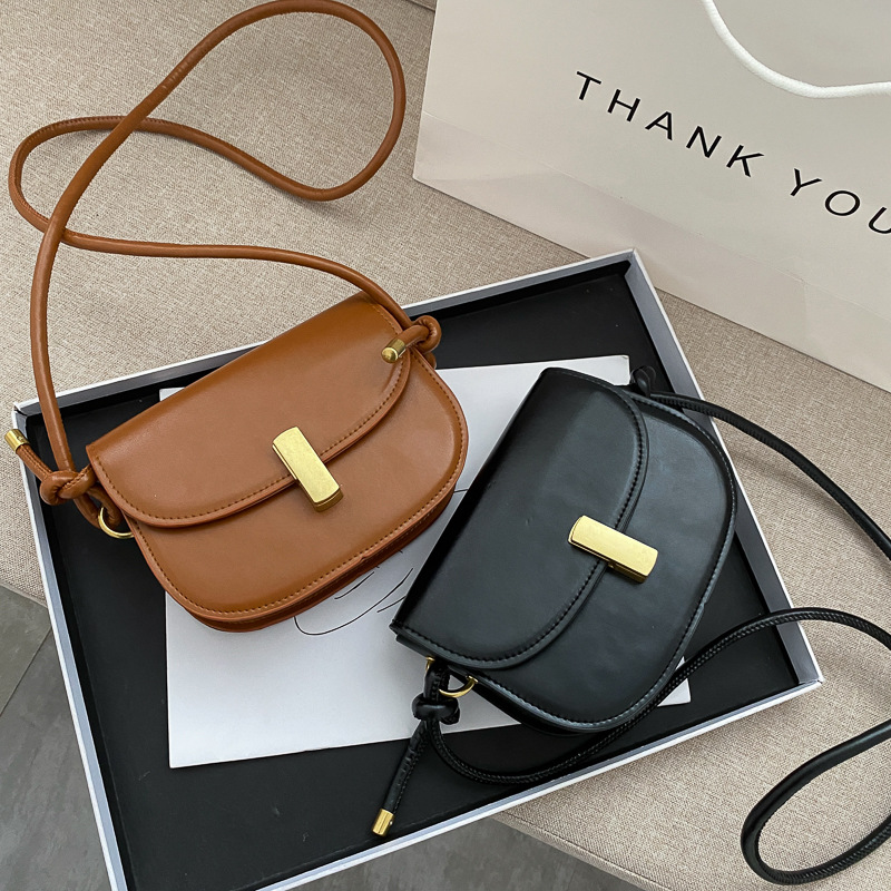 null Shoulder Bag