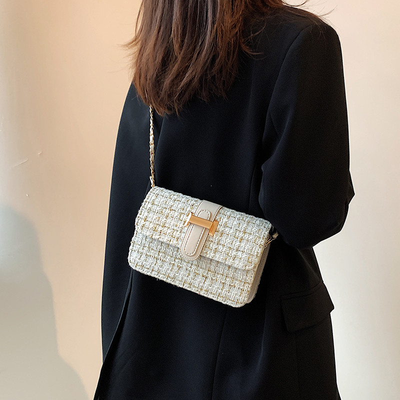 null Shoulder Bag
