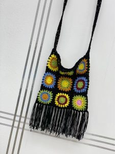 null Shoulder Bag