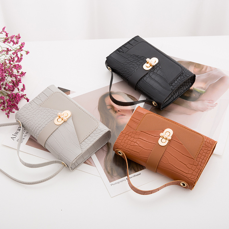 null Shoulder Bag