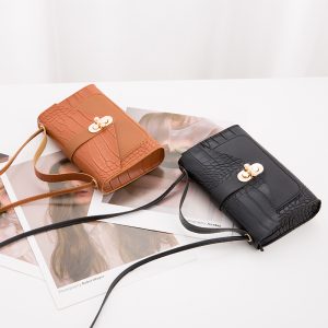 null Shoulder Bag